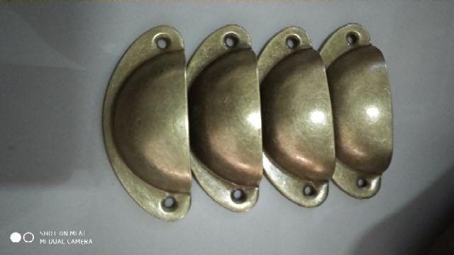 Handle Tarikan Laci Pintu Antik Warna Yellow Bronze