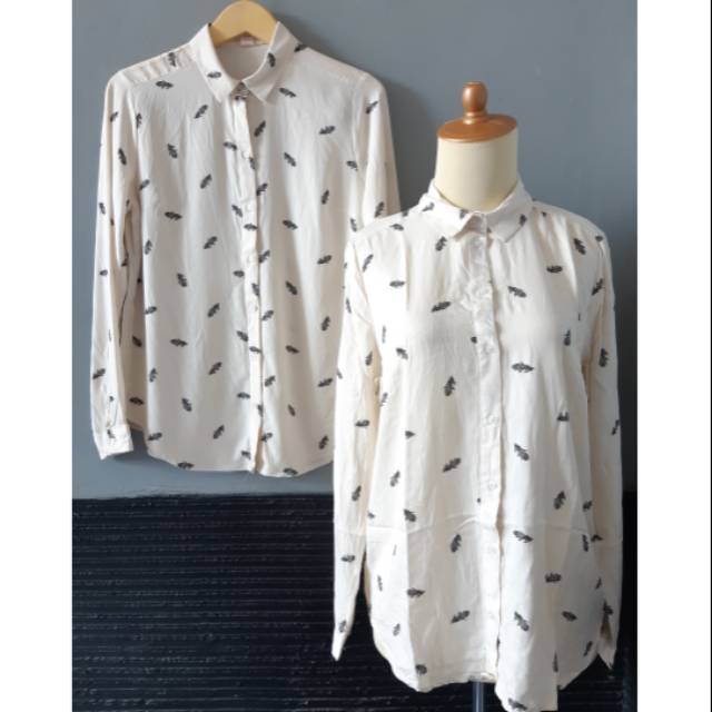 

H&M WHITE FEATHER NO LABEL