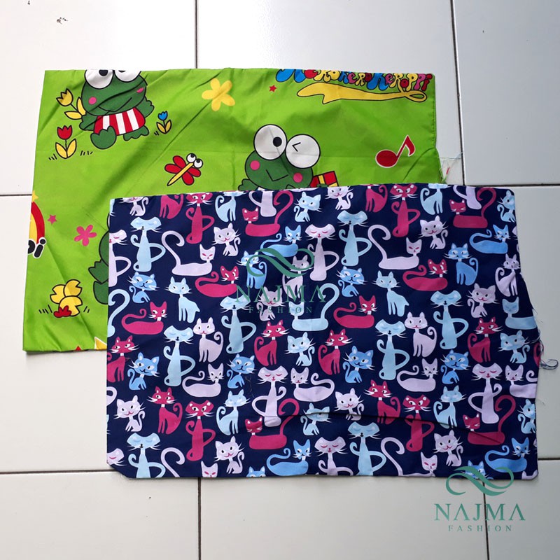 N306-Urung Bantal Halus Motif-Urung Guling Kapuk Motif