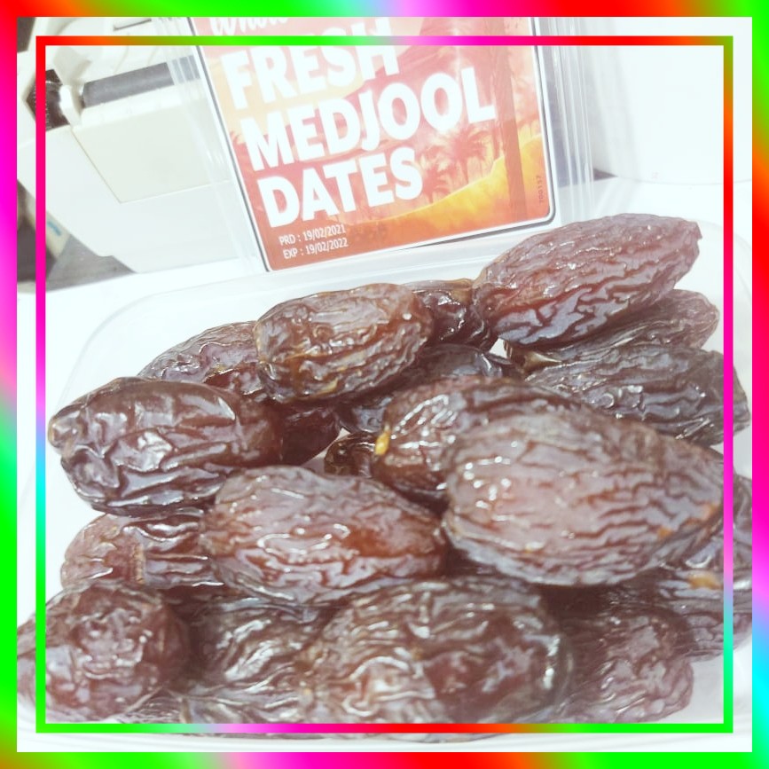 

KURMA MEDJOOL 1KG / MEDJOOL JUMBO / KURMA JUMBO / MEDJOOL PALESTIN + FREE TOPLES