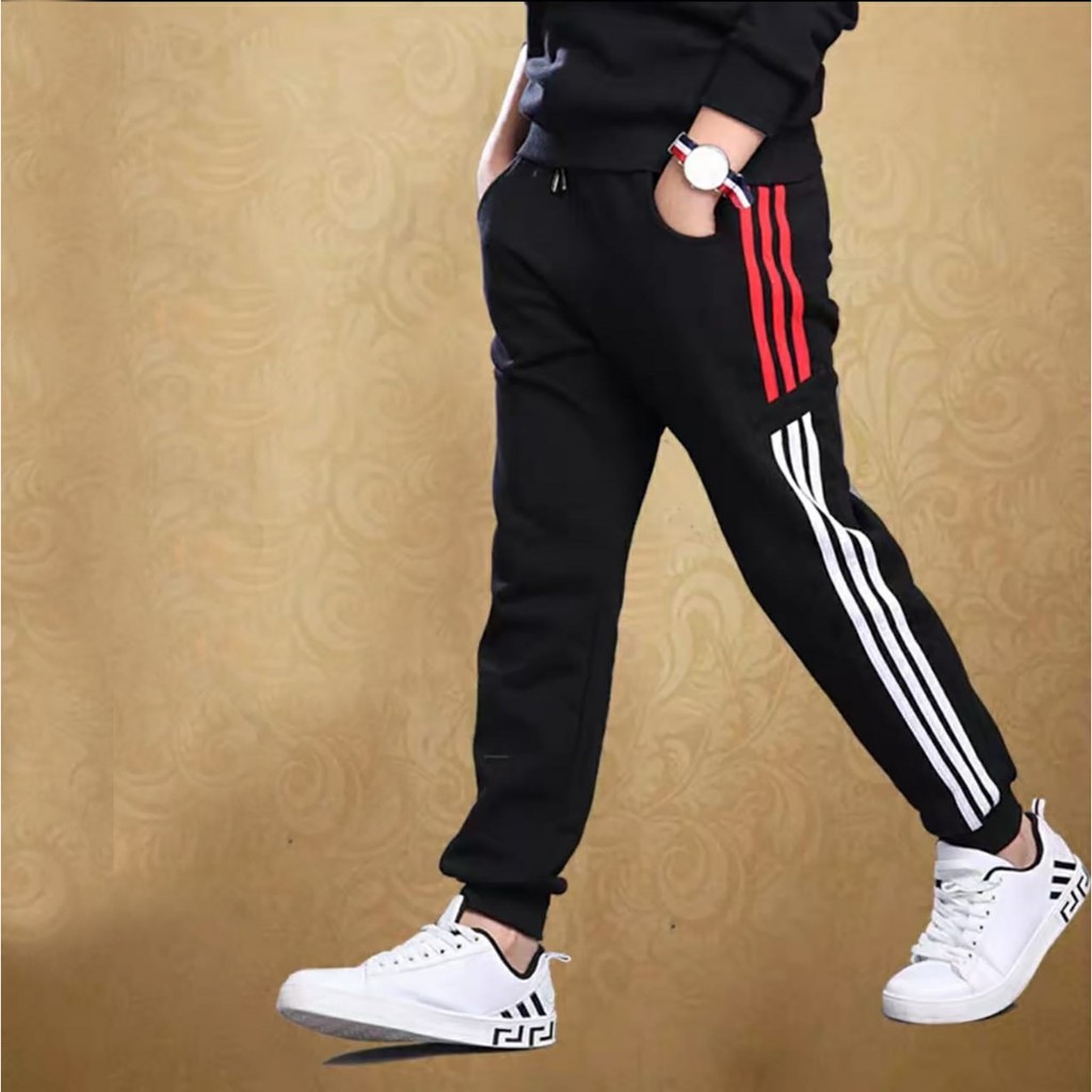 TOTOTAshop.Celana jogger pria QUANTUM CS,Bahan Fleece tebal premium,Lis sablon halus,freesize.