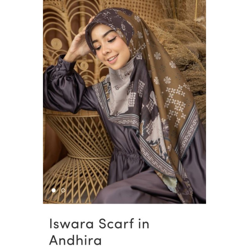 Wearing Klamby - Iswara Scarf