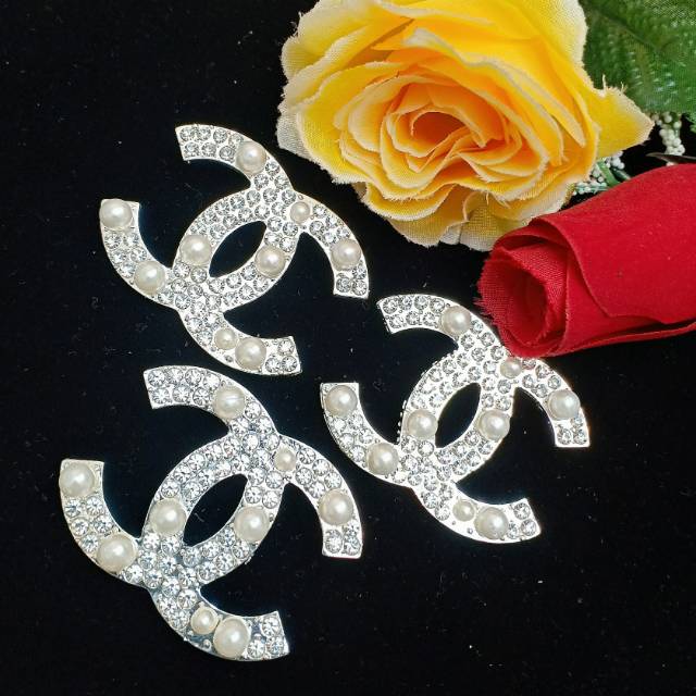 ISI 6 PCS BROOCH SYAR'I IMPORT CHANEL MUTIARA