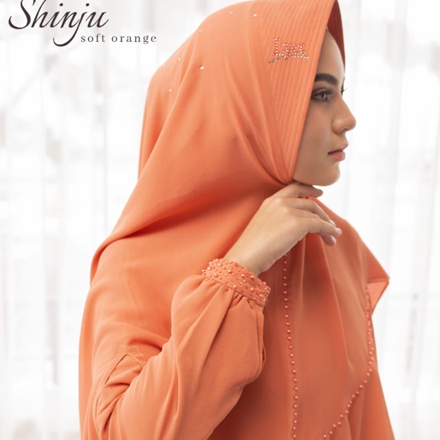 Shinju by lya moslem gallery