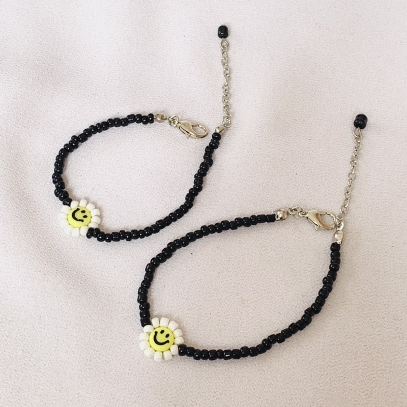 Gelang idol ala korea aesthetic pinterest Loud PNATION