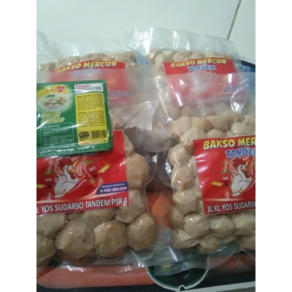 

Bakso daging bakso ayam mercon dan kuah frozen tinggal saji 100% halal