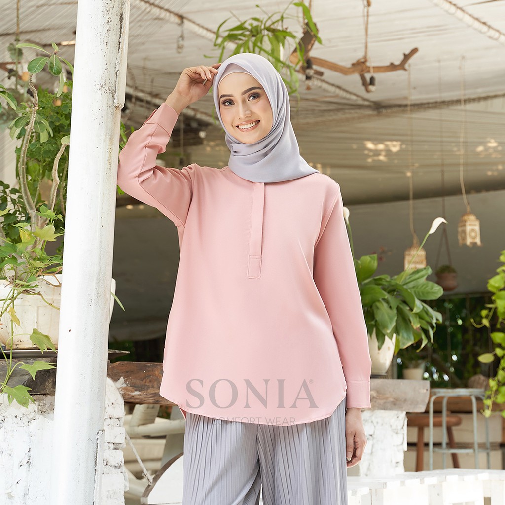 

Salma Long Sleeve Blouse / Blus Lengan Panjang Polos / Atasan Kerja Wanita by SONIA / B3802