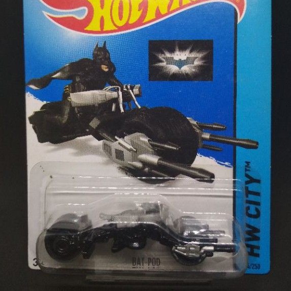HOTWHEELS BATMAN BATPOD