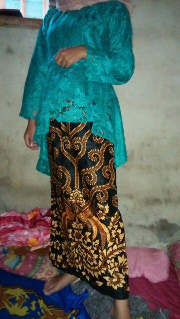 Batik Couple Brokat Pinguin Adelia Sanjaya