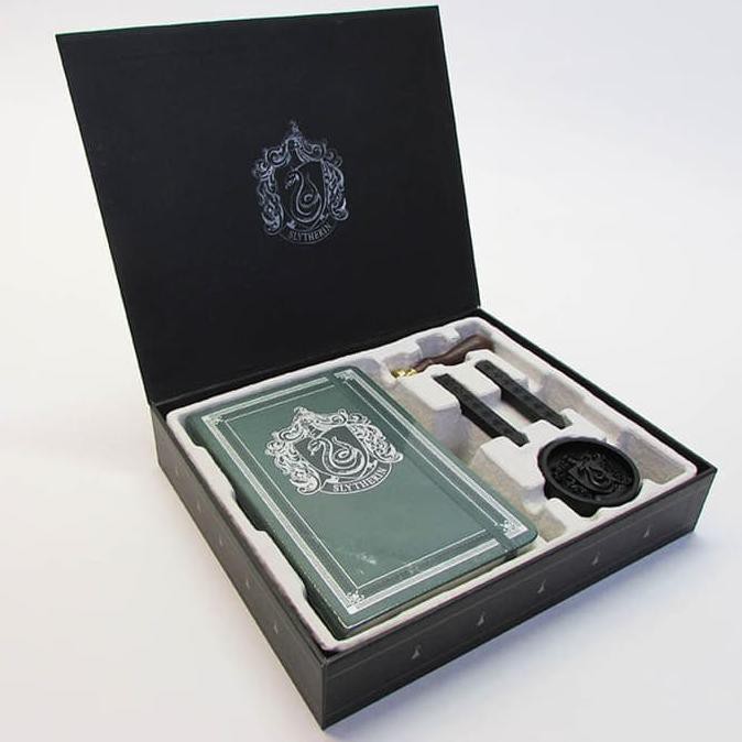 

Harry Potter: Slytherin Deluxe Stationery Set