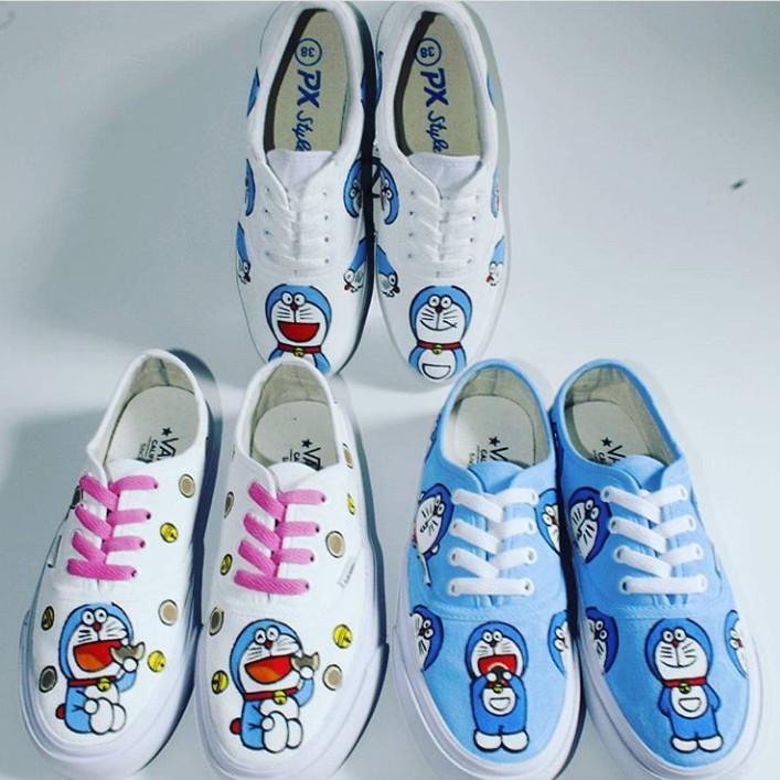 

SEPATU LUKIS BEBAS DESAIN CUSTOM NAMA GAMBAR KUALITAS RAPI CEPAT167