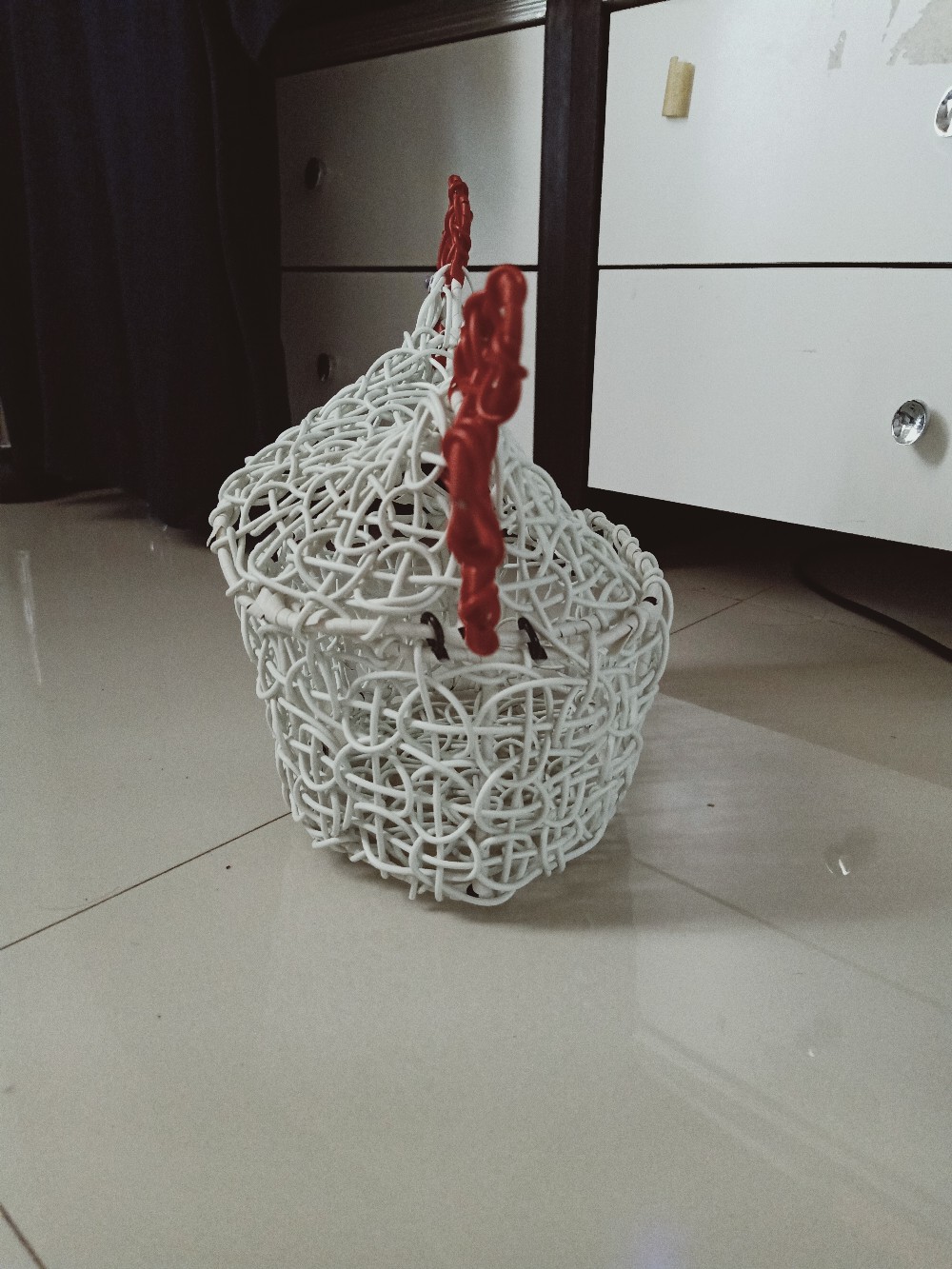 Keranjang Tempat Telur Bentuk Ayam Rotan Sintetis