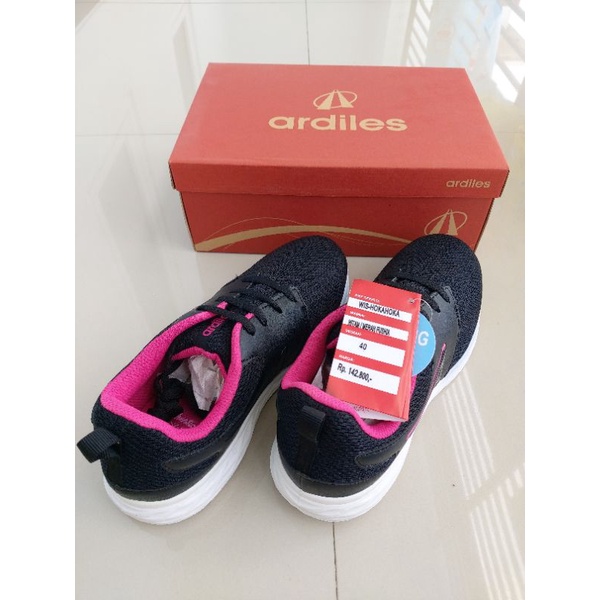 SEPATU ARDILES female-INJ