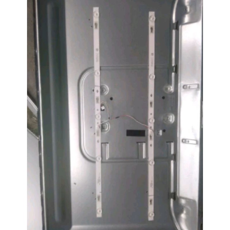 lampu backlight TV panasonic TH32G306 G