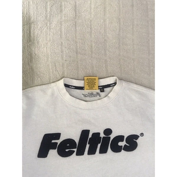 feltics second crewneck carhartt