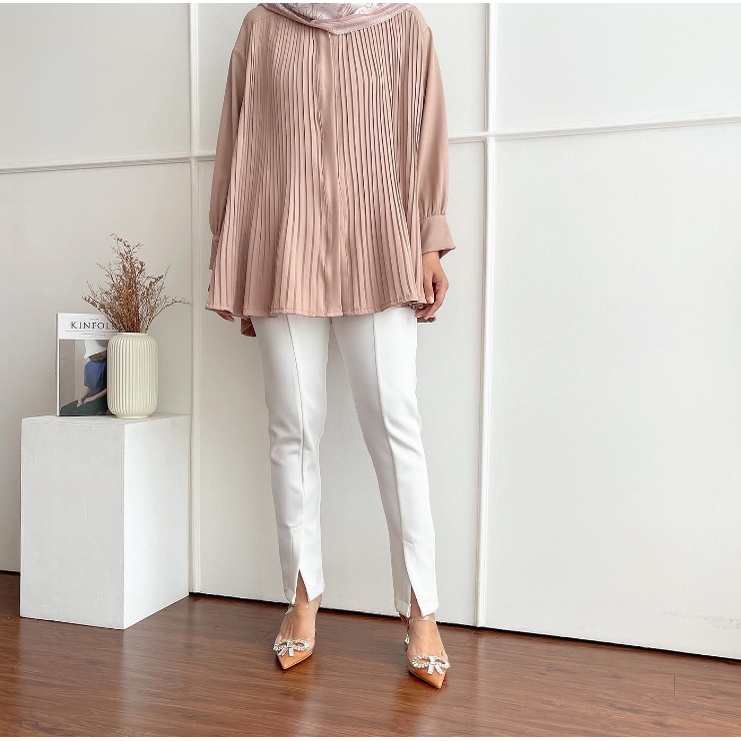 ZICA BLOUSE BY FIXPOSE