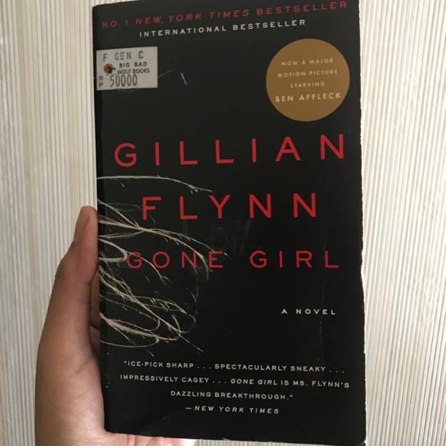 ENGLISH NOVEL PRELOVED - GONE GIRL