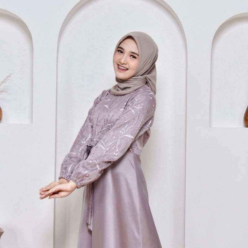 KATALYA DRESS YOUNGLADY OUTFIT dres kondangan gaun akad simple gaun wedding pernikahan baju muslim putih gaun lamaran elegan pakaian wanita pesta elegan fashion korea dres lebaran cantik anggun mewah nyaman gaun vintage bahan velvet maxmara fashion cantik