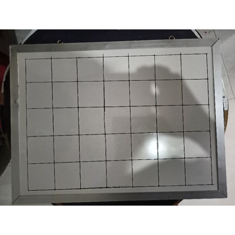 

papan tulis 30x40 kotak + polos