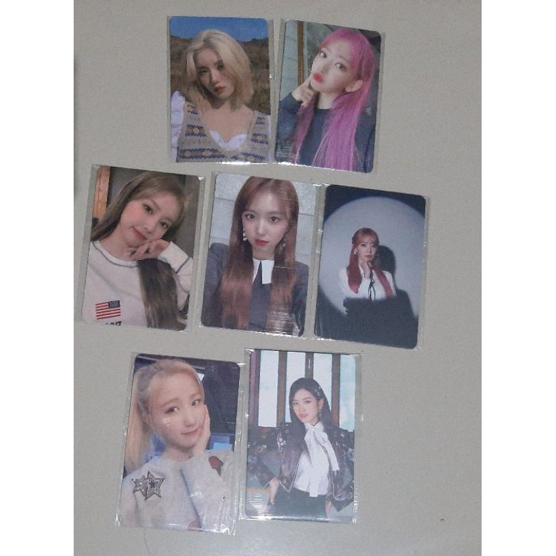 OFFICIAL PHOTOCARD IZONE ONE REELER