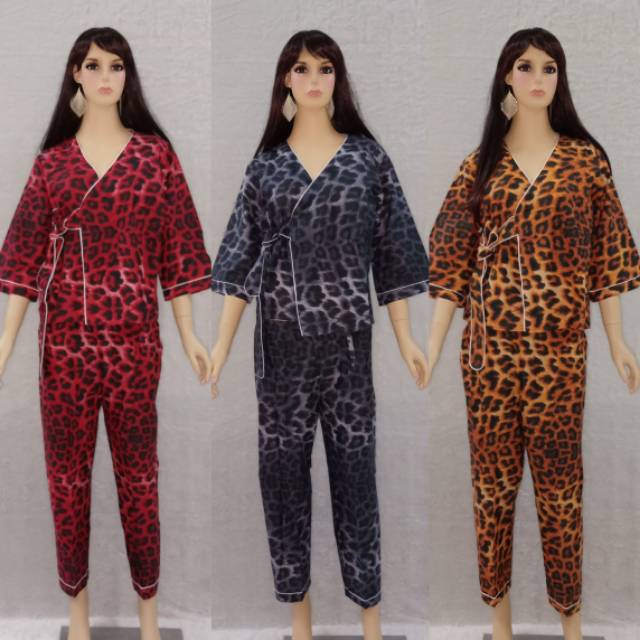 piyama wanita dewasa kimono  Katun Bahan VelVet beneran Macan tali pinggang sesuai di etalase