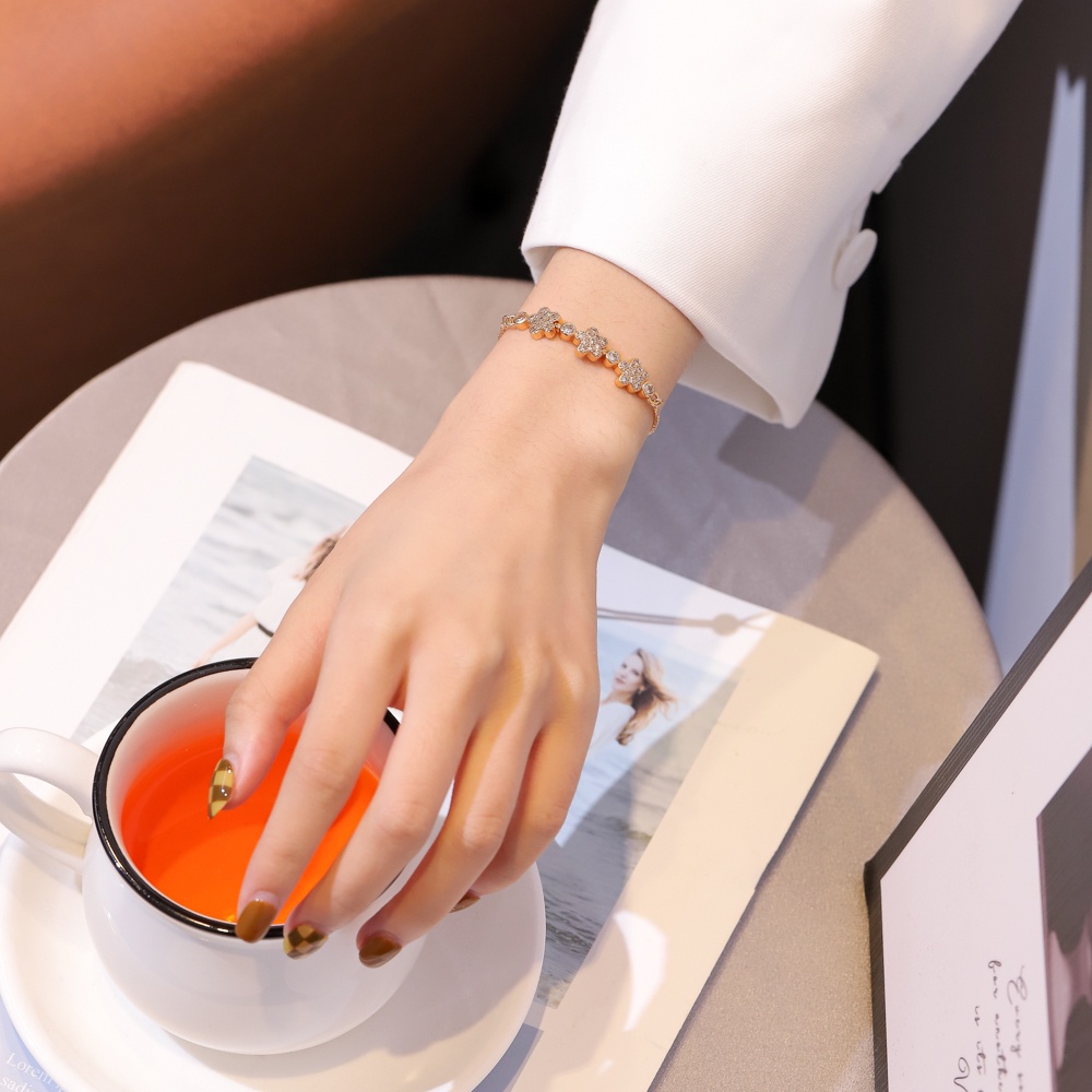 COD Serut Gelang wanita titanium anti karat Bintang berujung lima aksesoris fashion perhiasan emas D408