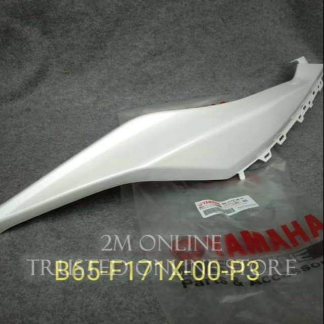 Body belakang Kiri aerox 155 putih original ygp