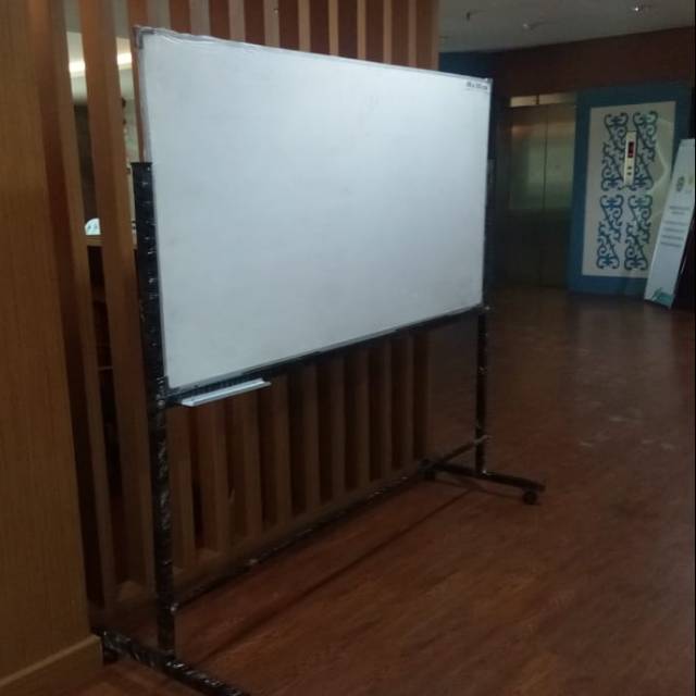 

Papan tulis whiteboard standing uk 90x180 nonmaget