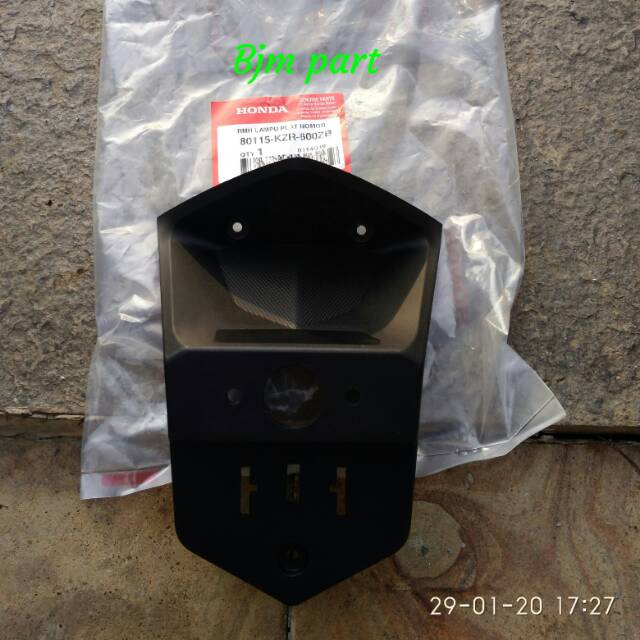 Cover lampu plat nomor Vario 125 pgm fi tutup spakbor belakang vario tekno 125