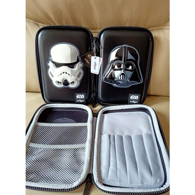 

Kotak Pensil Anak Cowok Smiggle Star Wars Darth Vader Pencil Case