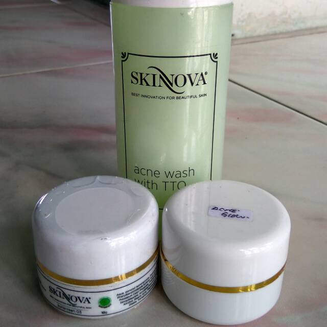 PAKET SKINOVA ACNE GLOWING ISI 3