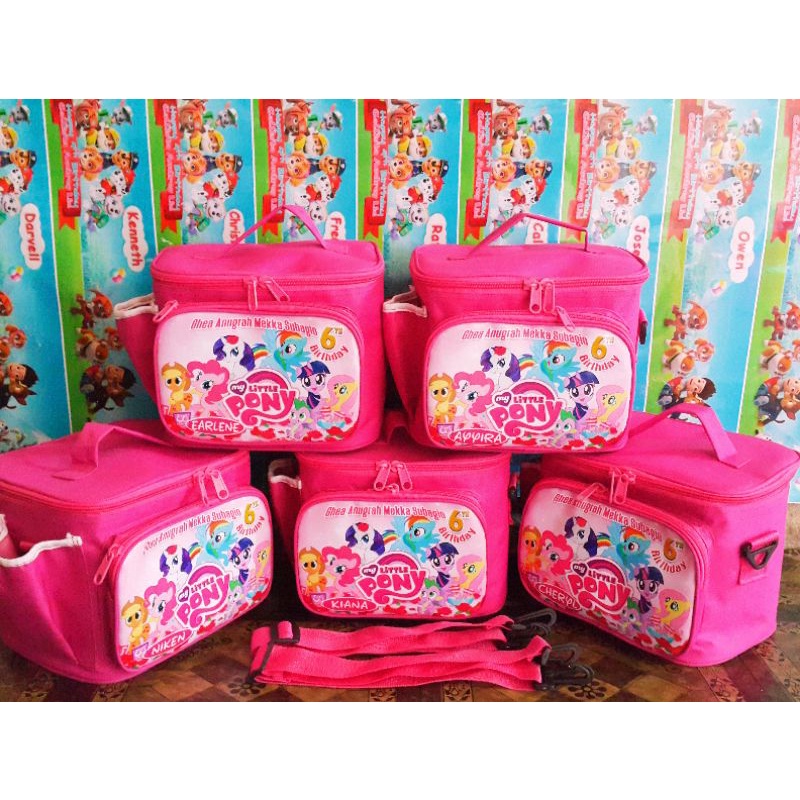 Tas lunch bag saku depan souvenir castem gambar printing.free desain