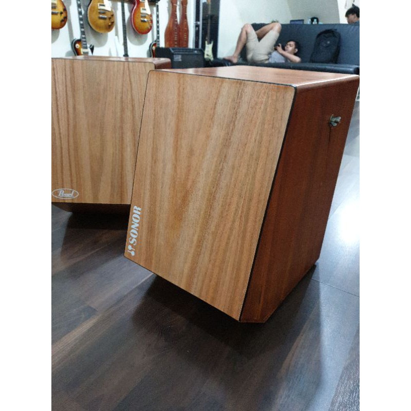 Cajon Trapesium Top Solid