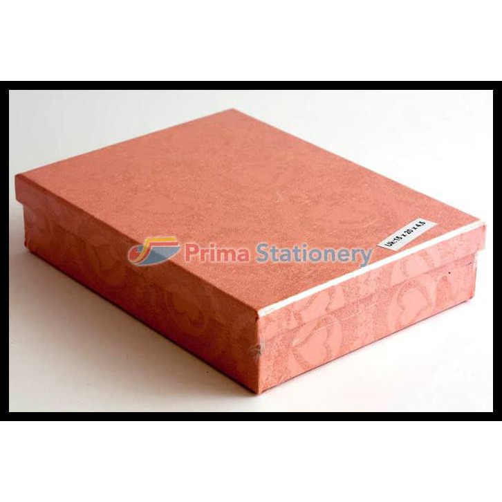 

Terbaru Kotak Kado Ukuran 19X27X7Cm Warna Polos - Putih