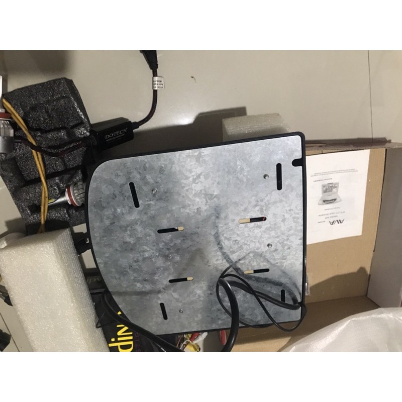 TV plafon 9 inch Roof TV 9inch