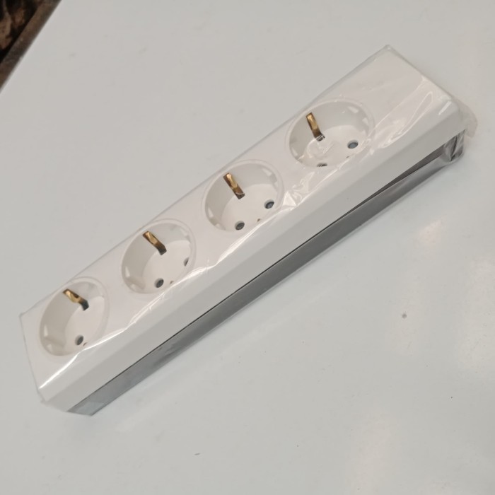 stopkontak broco 4 lubang