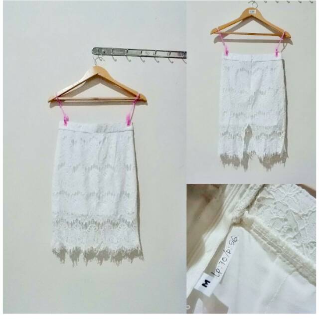 Preloved Skirt Lace