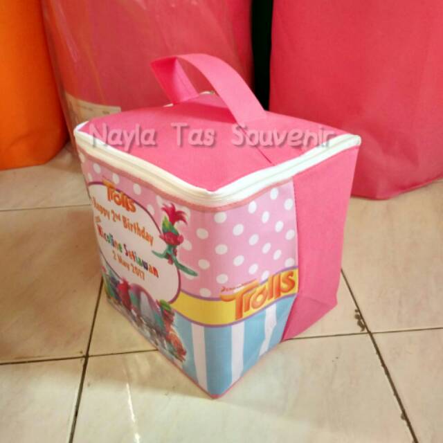 

tas souvenir ultah model kubus trolls
