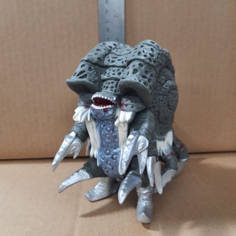 Ultraman Tiga Monster DX Gatanothor Kaiju 14.5cm / Mainan / Hiasan / Pajangan / Koleksi / Hadiah / U