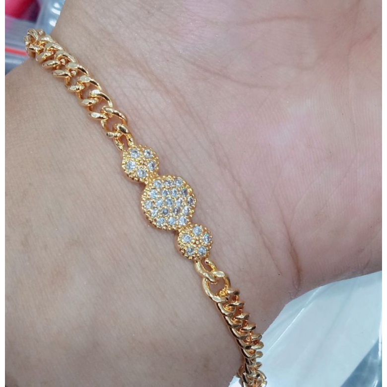 Xask331.Gelang tangan rantai xuping berlapis emas dengan mata zircon uk18cm.