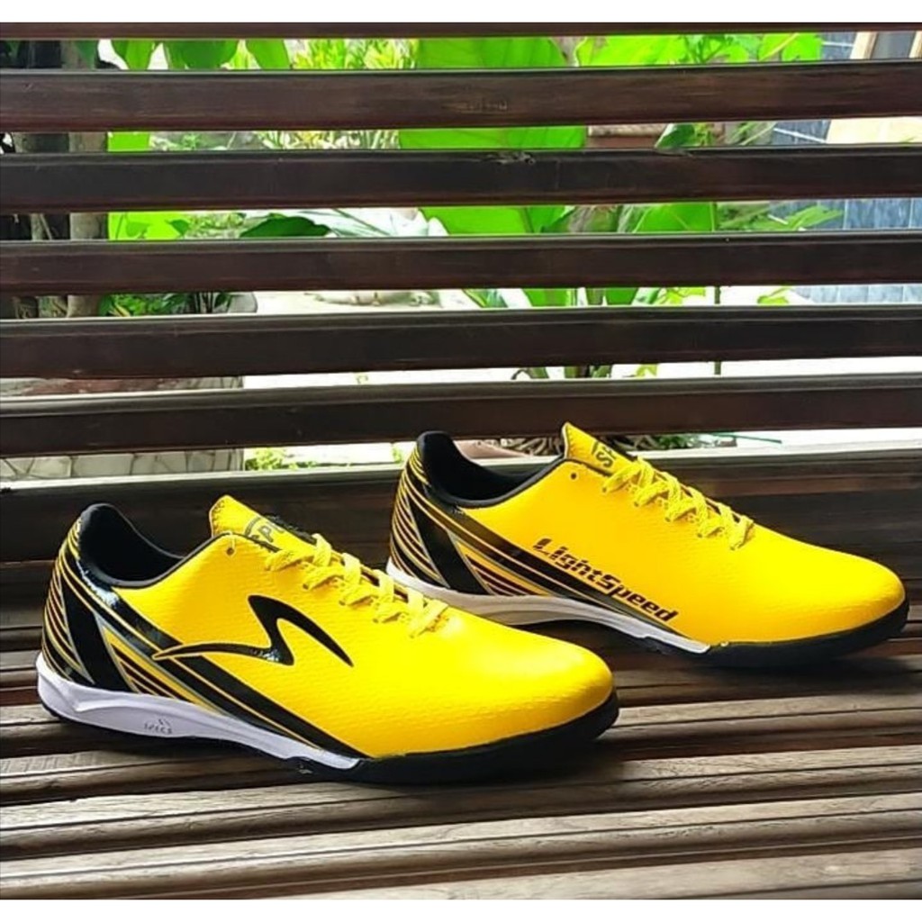 Promo Sepatu specs futsal  Ls Terbaru  Bonus Kaos  kaki  
