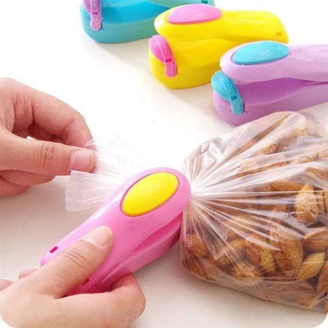 Hand Sealer Mini Perekat Plastik Snack Generasi 2 Dengan Baterai