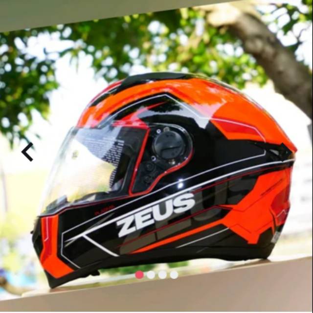 helm zeus 811