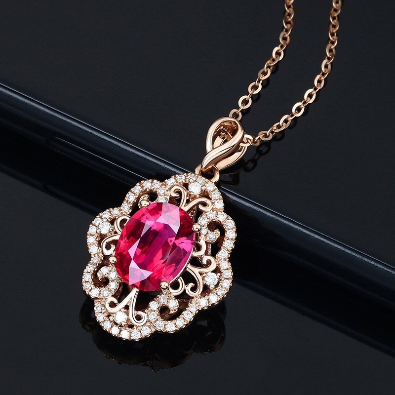 New Graceful and Fashionable Rose Gold Natural Ruby Pendant Inlaid with Diamond Necklace