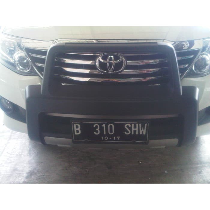 TANDUK DEPAN TOYOTA FORTUNER MODEL SUSUN