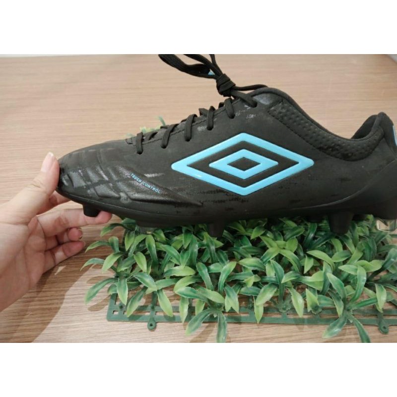 UMBRO UX ACCURO PRO HG Sepatu bola umbro Pro