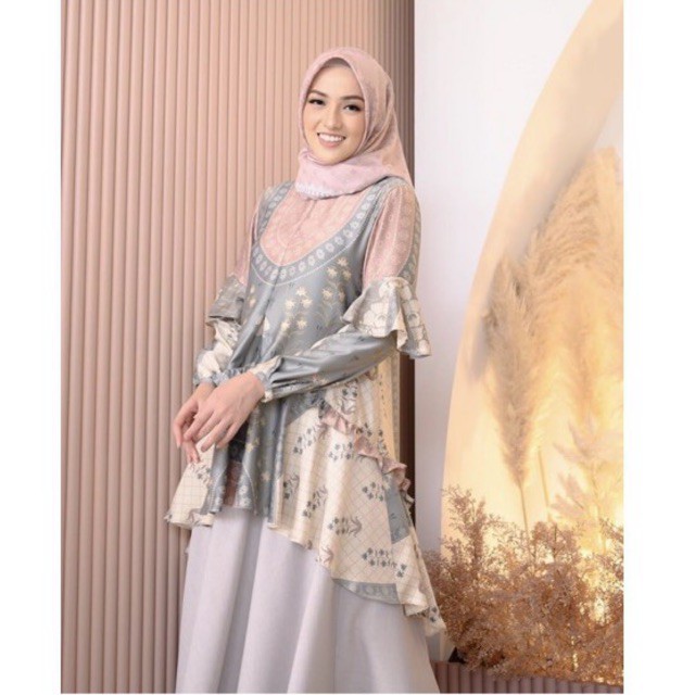 padma tunik cupcakes wearing klamby