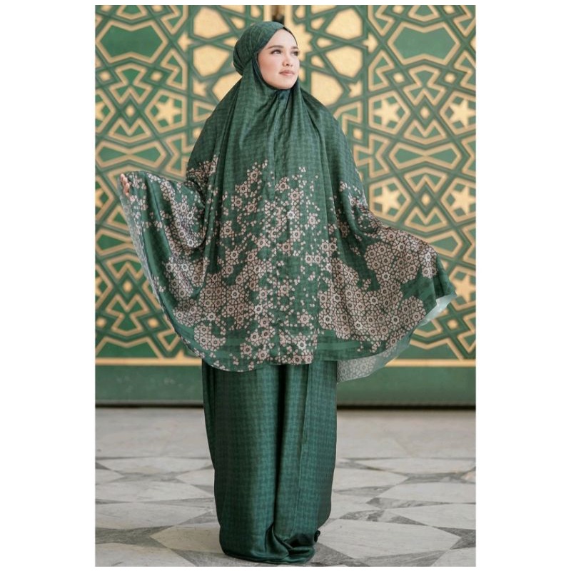 buttonscarves prayer robe Haramain emerald