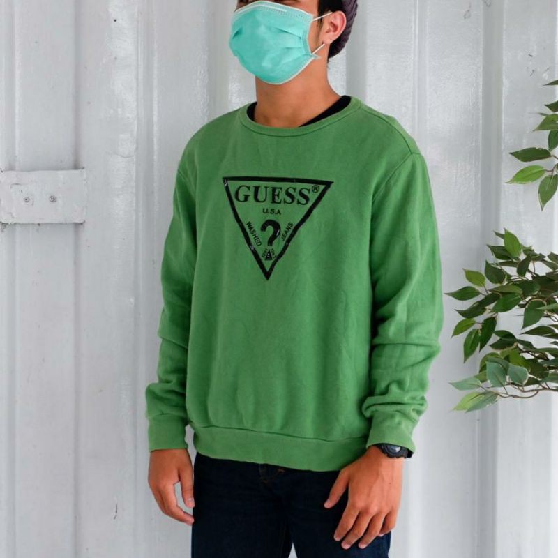 Jaket Crewneck Guess