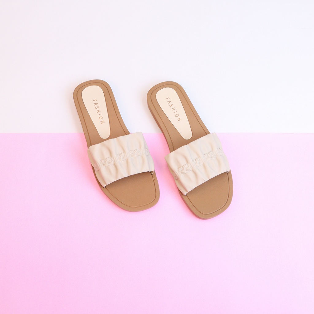 Keyna Sandal Selop Wanita Slip On Teplek - Demorin Sendal